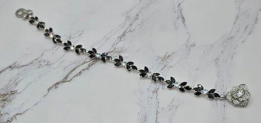 Black and Silver Flowered Bracelet (8.5 in)
