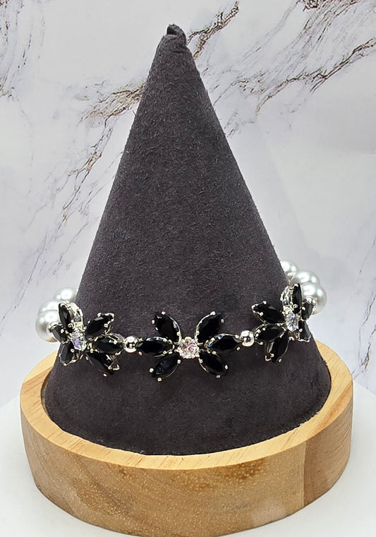 Flowers and Pearls (8 in)