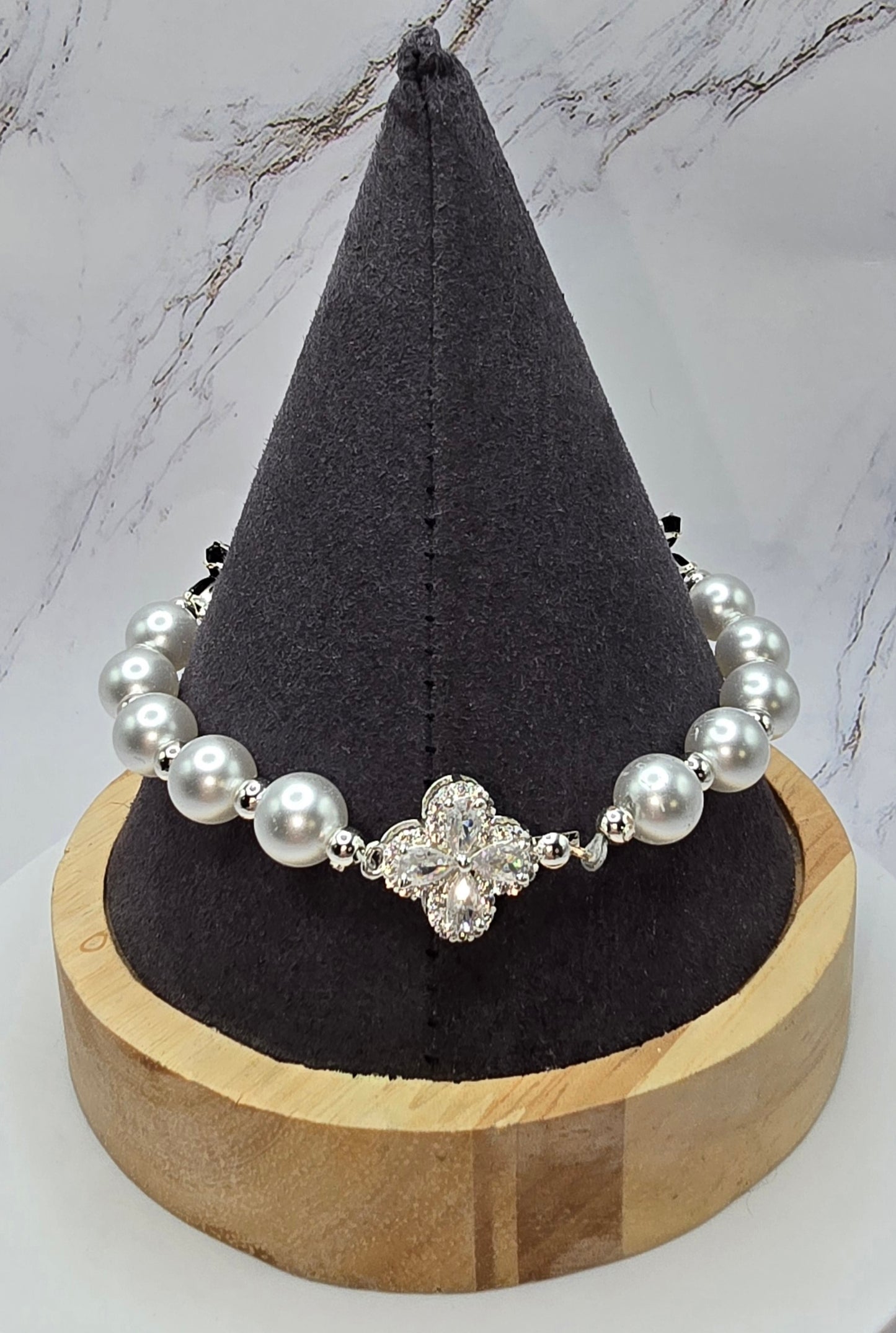 Flowers and Pearls (8 in)