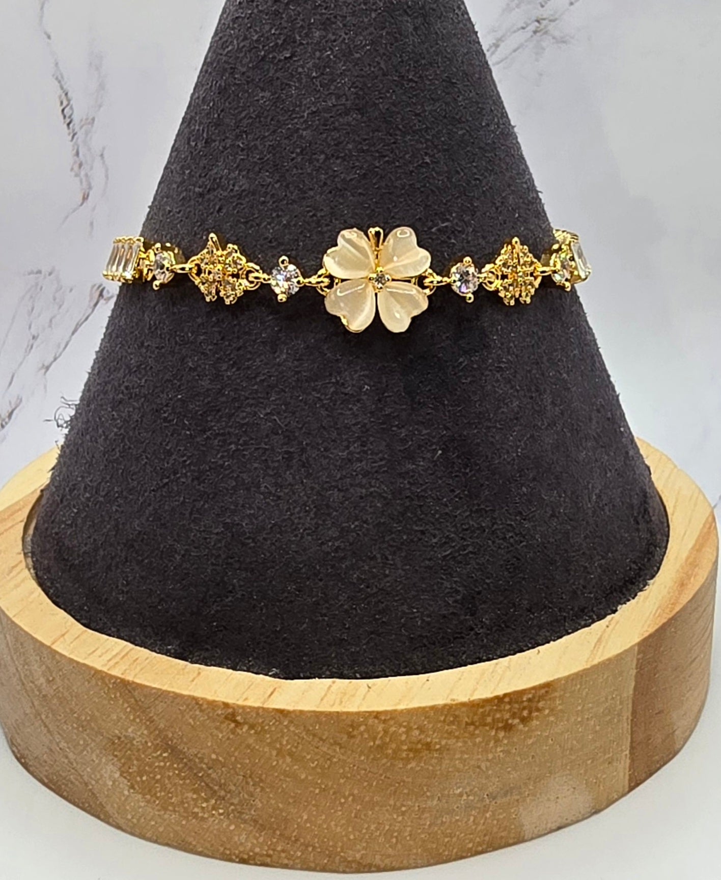 Clover Gold Slide Bracelet