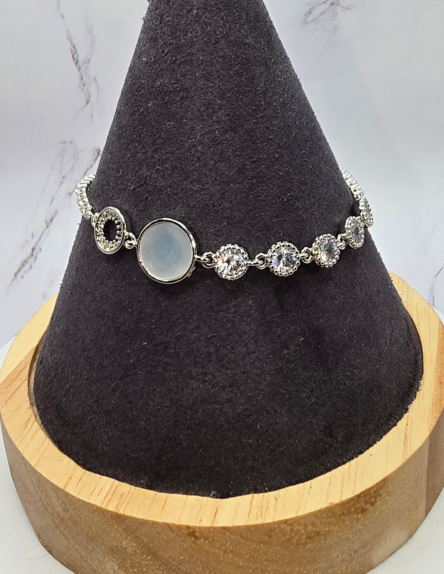 Round Shell Bling Silver Slide Bracelet