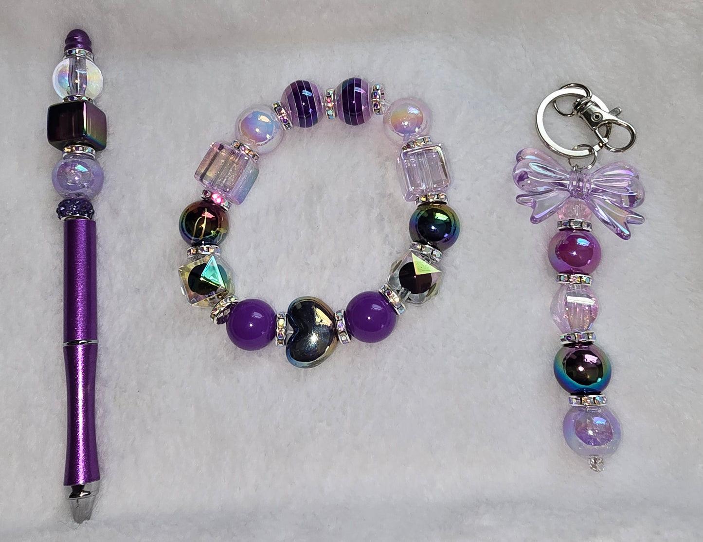 Beaded bracelet, pen & key chain