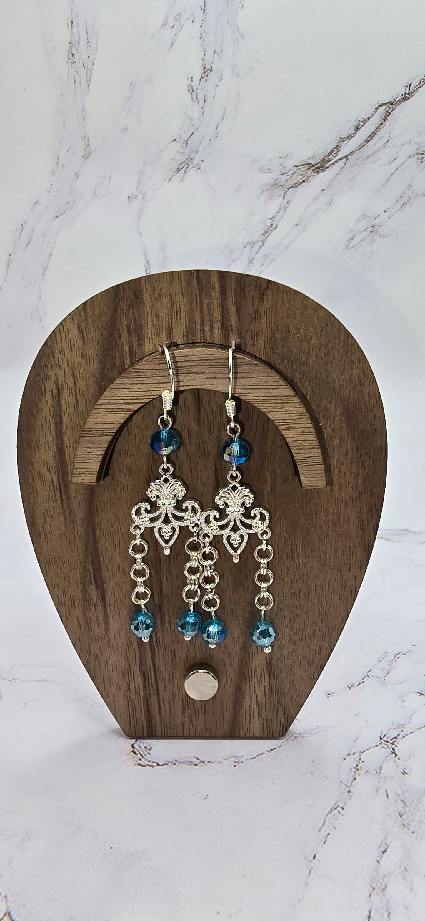 Fleur-de-lis dangle earings
