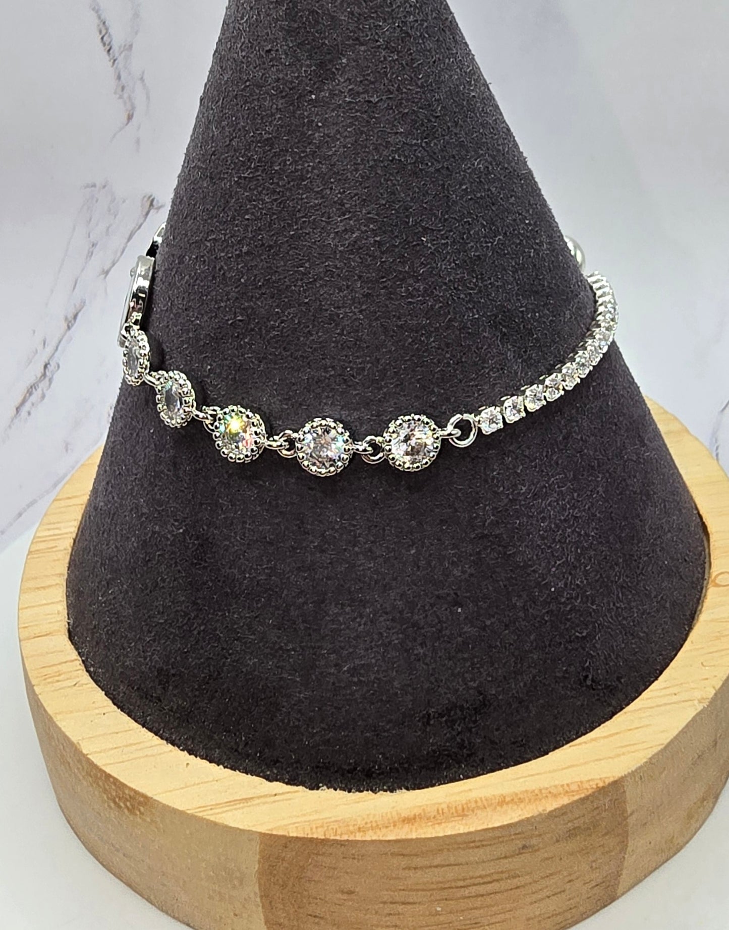 Round Shell Bling Silver Slide Bracelet