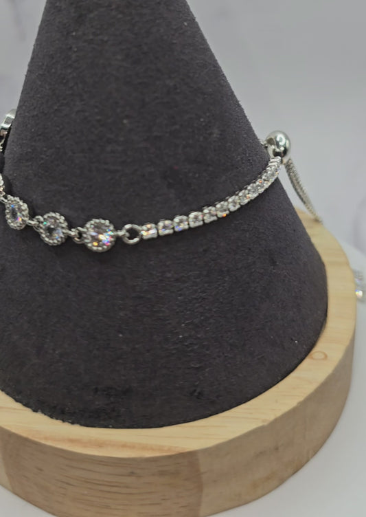 Round Shell Bling Silver Slide Bracelet